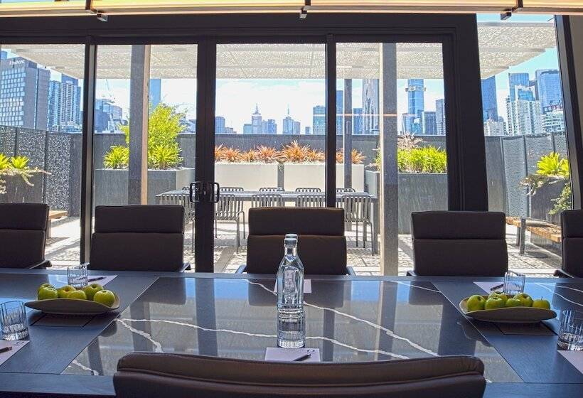 Oakwood Premier Melbourne