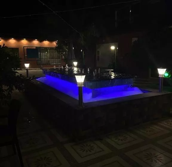 فندق ادوماتو Adomato