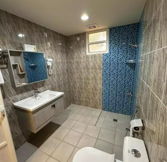 فندق ادوماتو Adomato