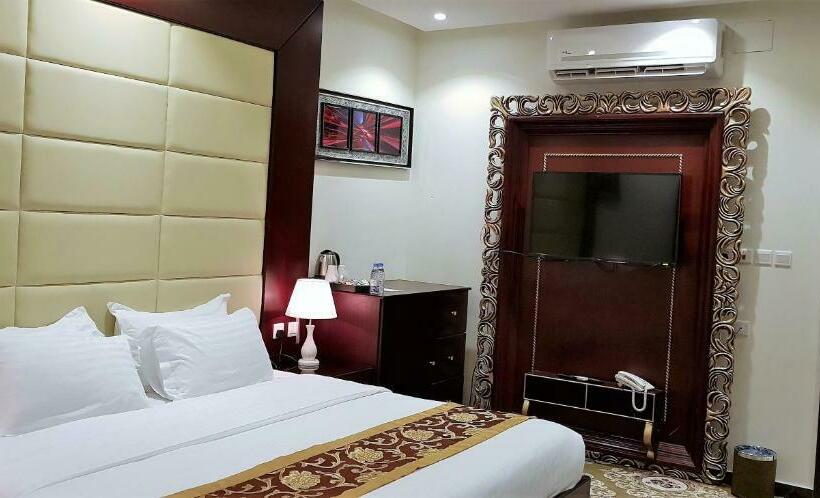 בית מלון כפרי Concord Palace