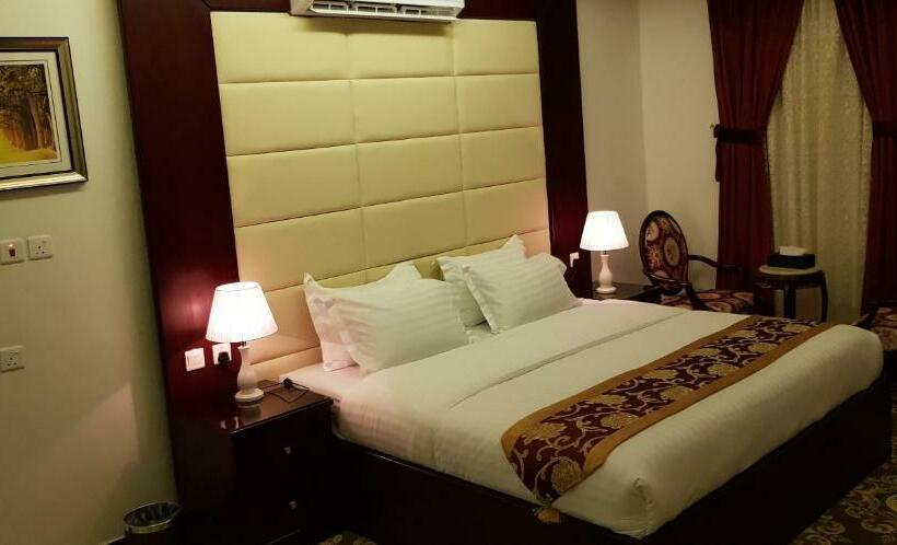 בית מלון כפרי Concord Palace