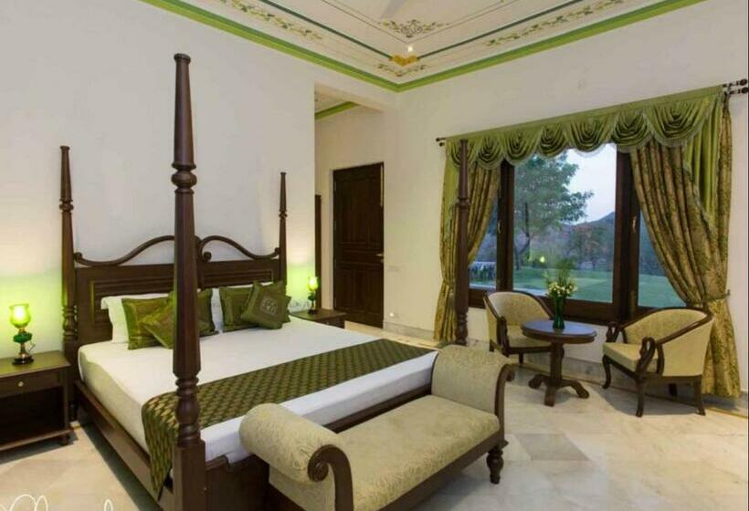 בית מלון כפרי Devraj Villa  Luxury Pool Villa Udaipur