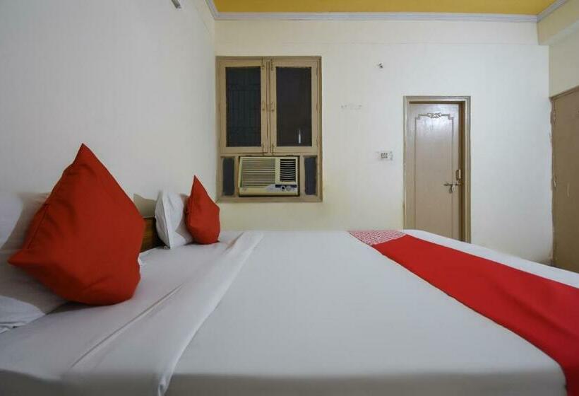 ホテル Oyo 65608 Wings Guest House