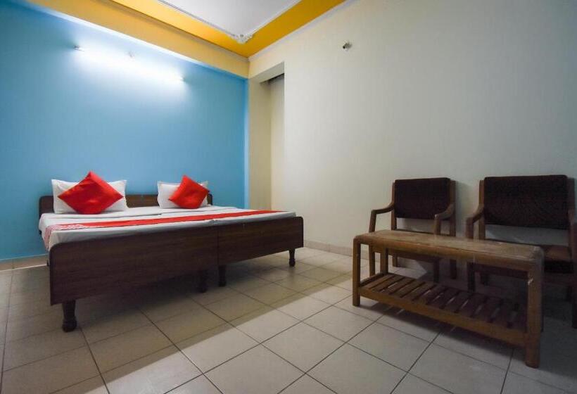 ホテル Oyo 65608 Wings Guest House