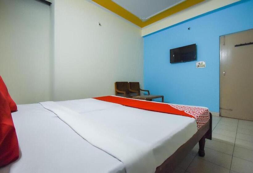 ホテル Oyo 65608 Wings Guest House