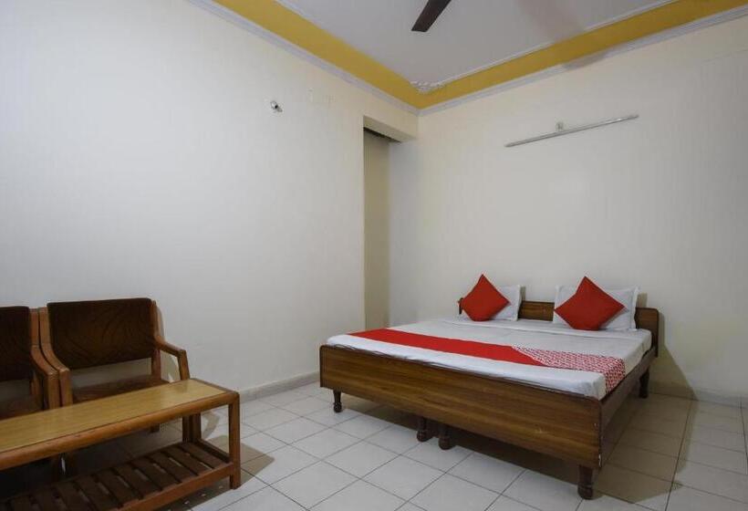 ホテル Oyo 65608 Wings Guest House