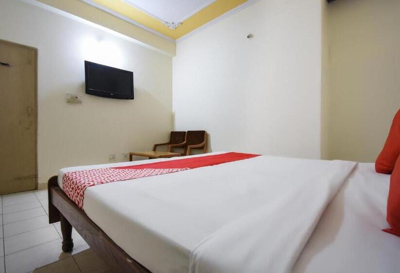 ホテル Oyo 65608 Wings Guest House