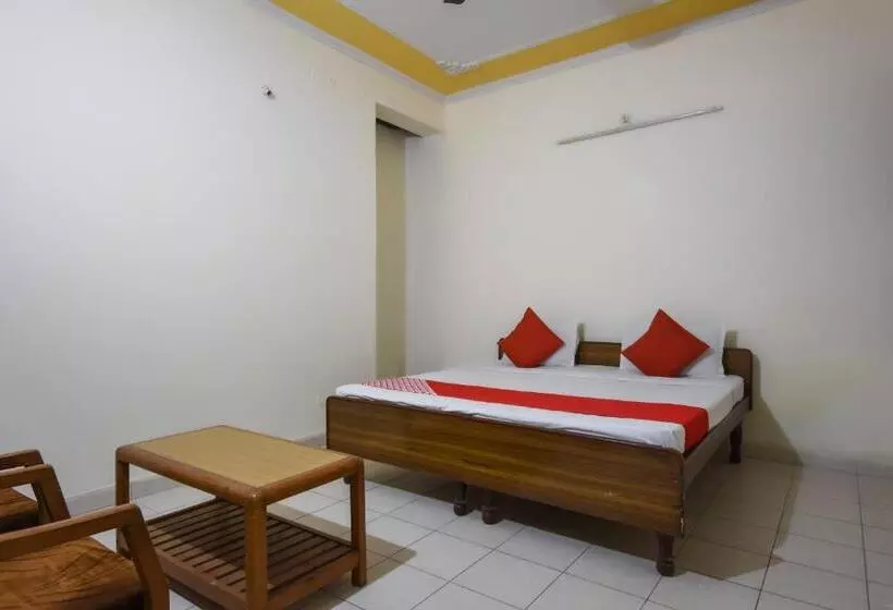 ホテル Oyo 65608 Wings Guest House