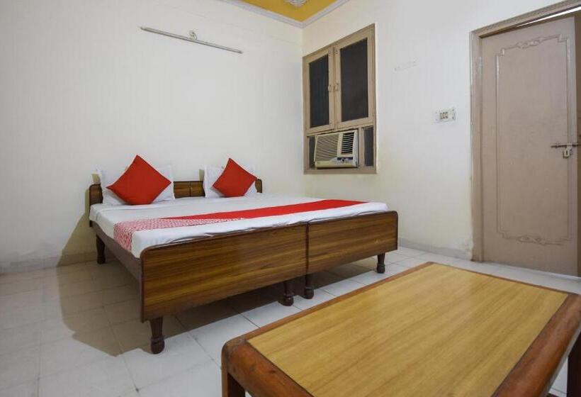 ホテル Oyo 65608 Wings Guest House