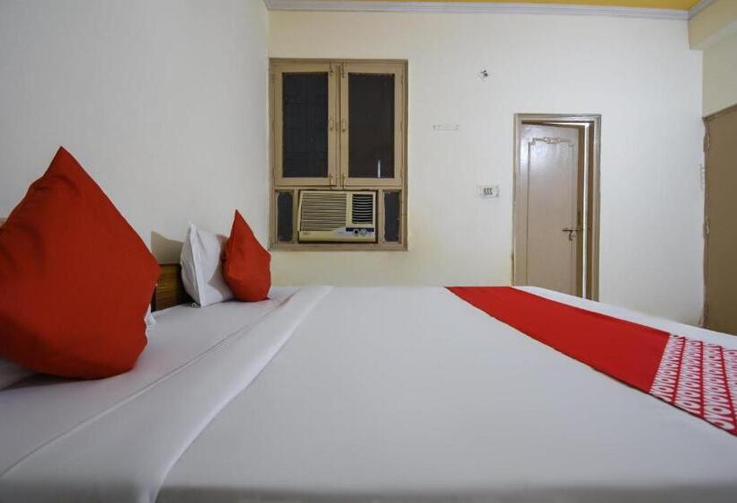 ホテル Oyo 65608 Wings Guest House