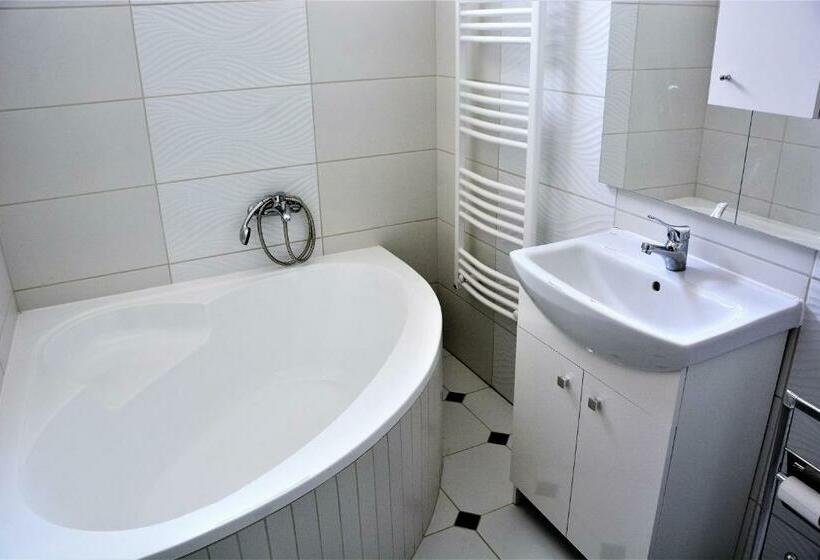 펜션 Unicum Vendégház