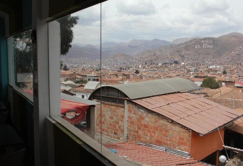 Cuscopackers Hostels