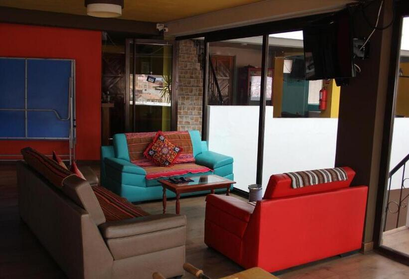 Cuscopackers Hostels