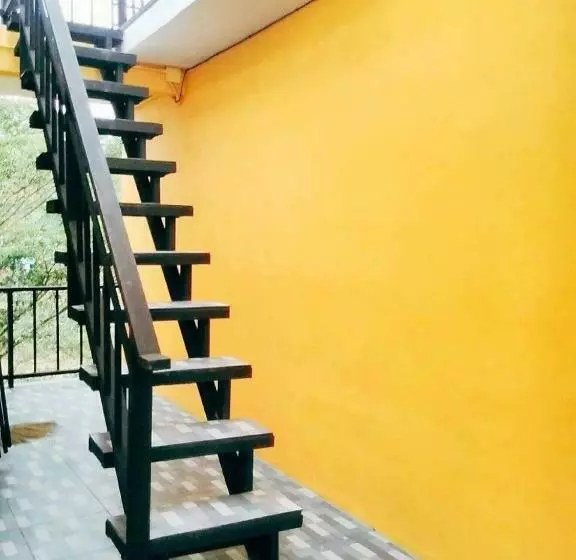 استراحتگاه Baan Khaoneawdum