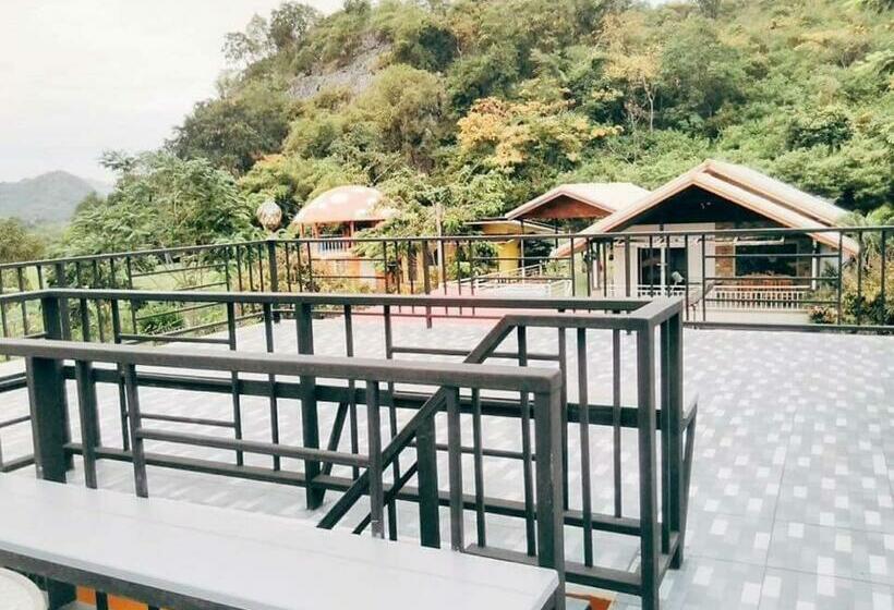 Resort Baan Khaoneawdum