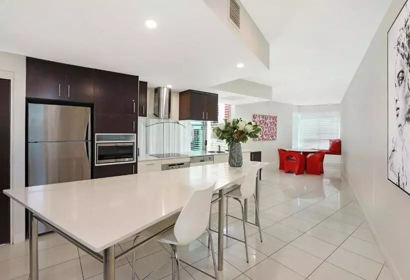 Element On Coolum Beach