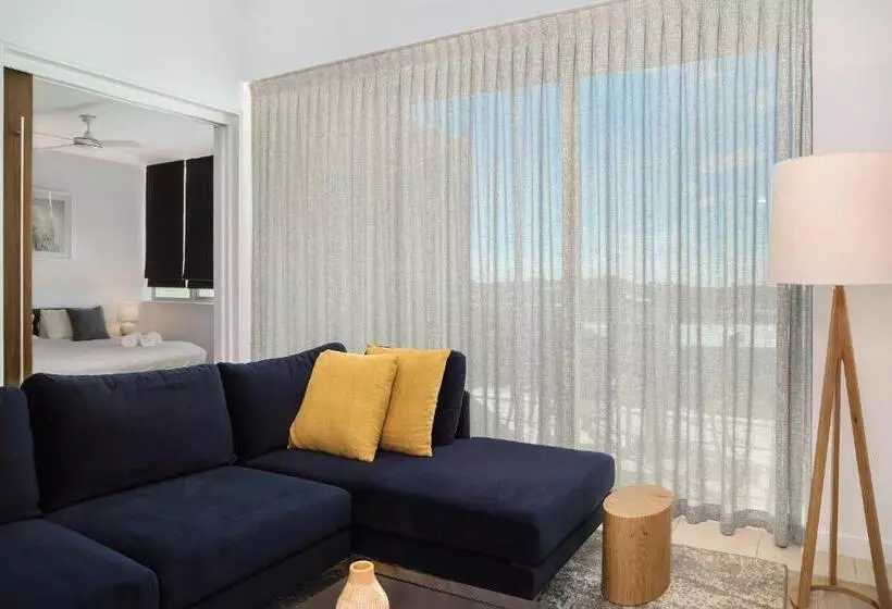 Element On Coolum Beach