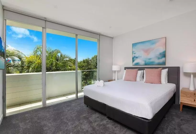 Element On Coolum Beach