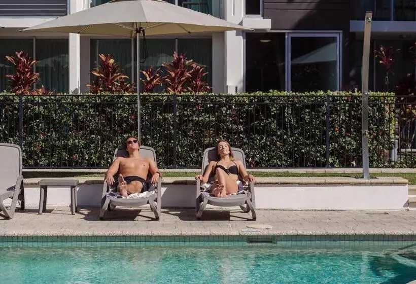 Element On Coolum Beach