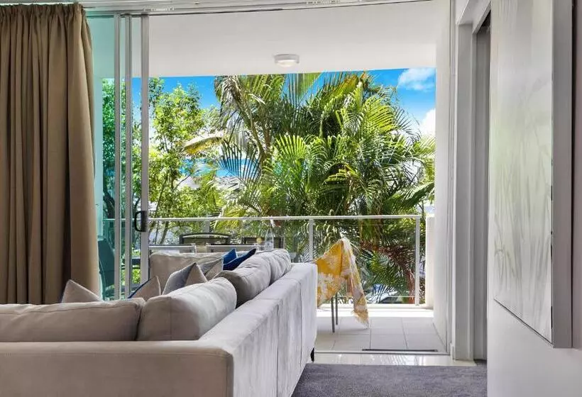 Element On Coolum Beach