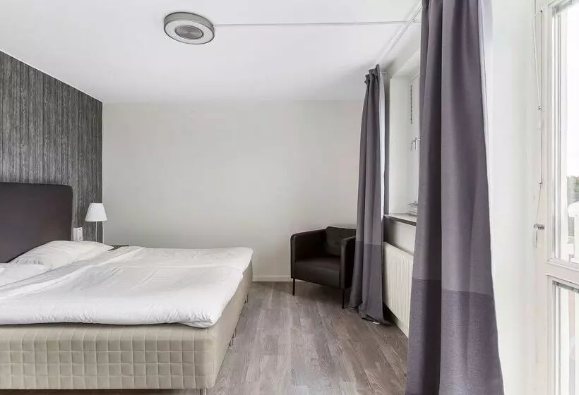 Best Western Hotel Tranas Statt