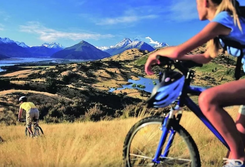 Отель Blanket Bay