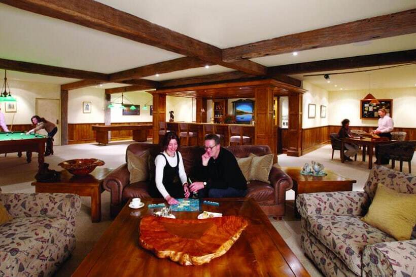 Отель Blanket Bay