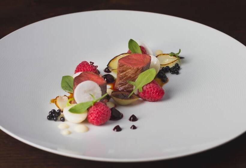 Отель Blanket Bay