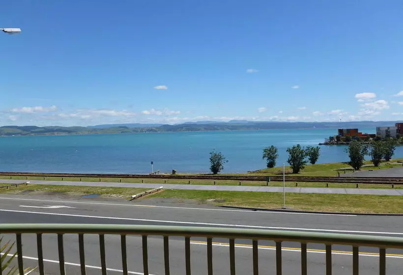 酒店 Breakwater Apartments