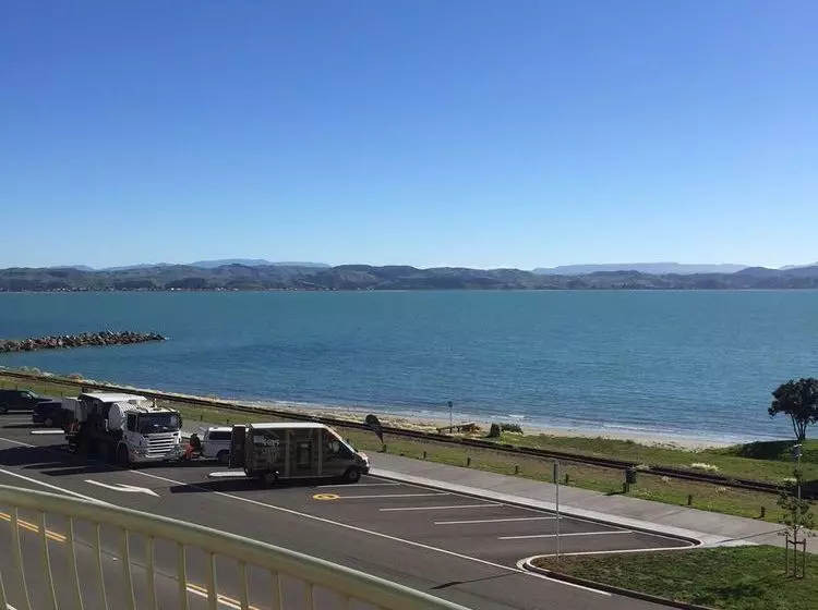 酒店 Breakwater Apartments