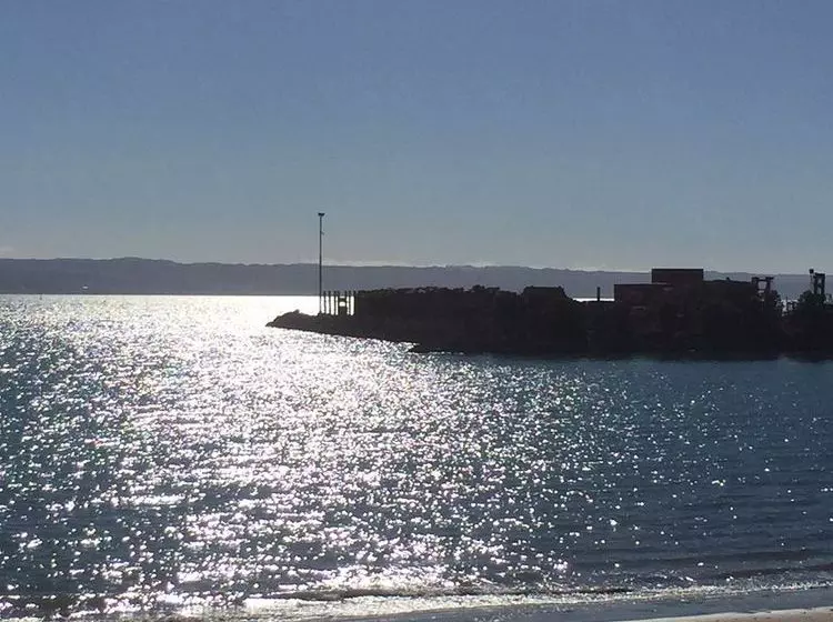 酒店 Breakwater Apartments