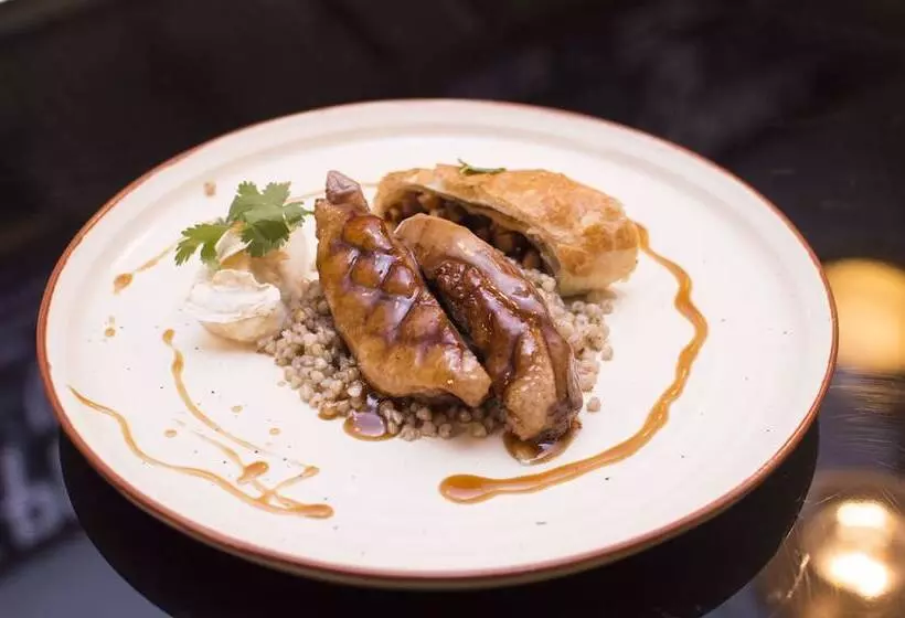 Hotel Courtyard By Marriott St. Petersburg Center