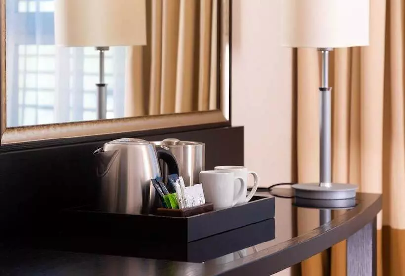 Hotel Courtyard By Marriott St. Petersburg Center