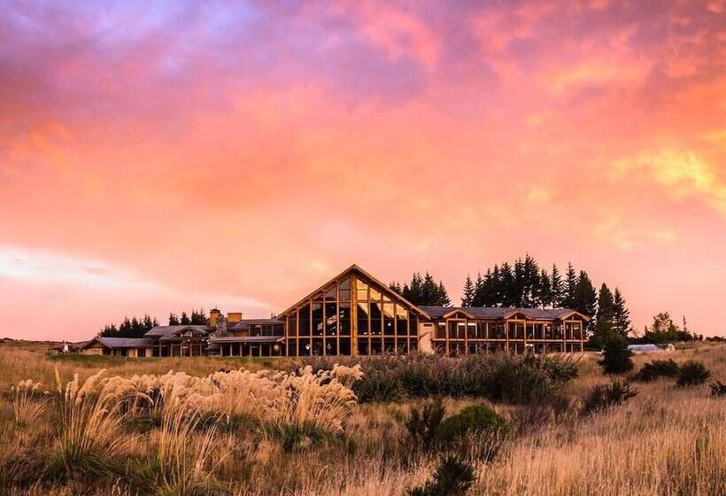 Отель Fiordland Lodge