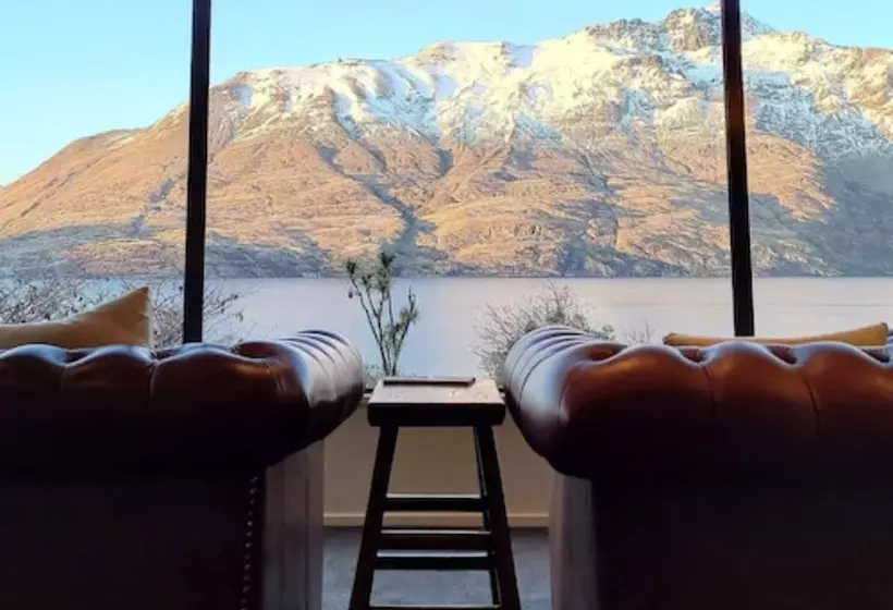 Otel Hidden Lodge Queenstown