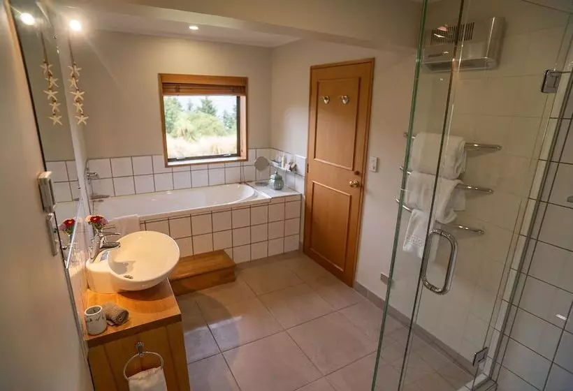 Otel Hidden Lodge Queenstown