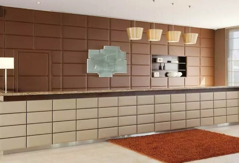 هتل Holiday Inn Al Khobar Corniche, An Ihg