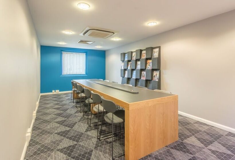 ホテル Holiday Inn Express Kettering, An Ihg