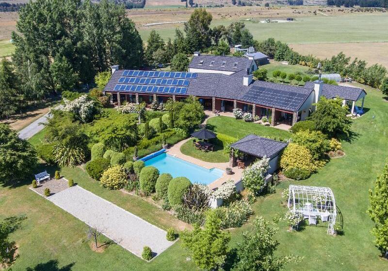 فندق Lime Tree Lodge