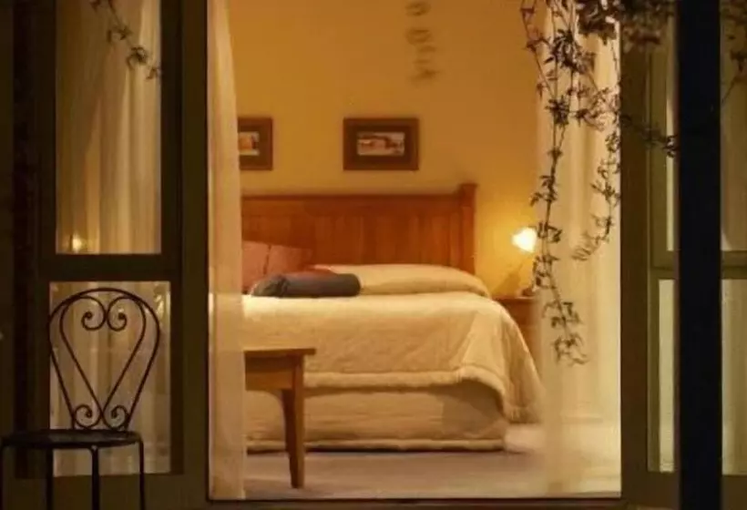 בית מלון כפרי Misty Peaks Guesthouse