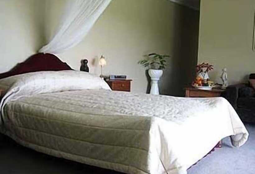 בית מלון כפרי Misty Peaks Guesthouse