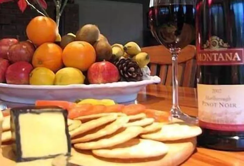 בית מלון כפרי Misty Peaks Guesthouse