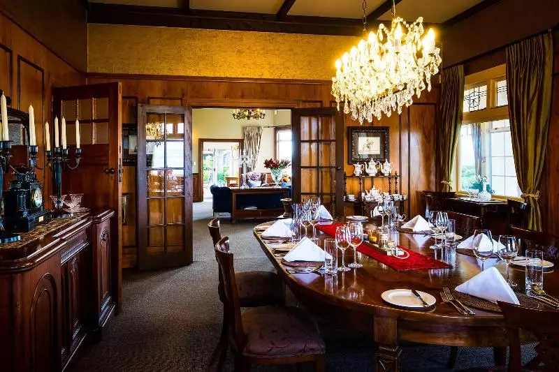 Hotell On The Point  Lake Rotorua