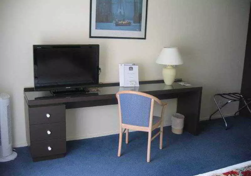 هتل Hôtel Valdys Thalasso & Spa L Escale Marine