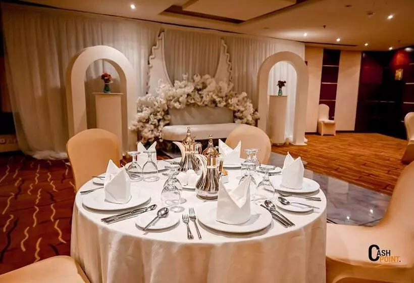 Hotel Ramada By Wyndham Al Khobar