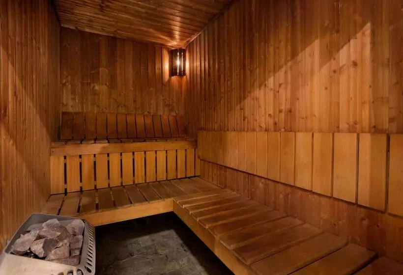 Hotel Ramada By Wyndham Al Khobar