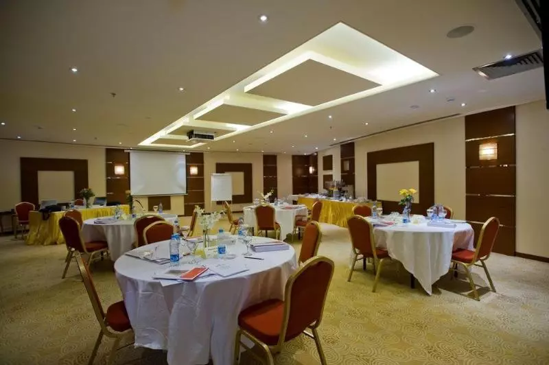 Hotel Ramada By Wyndham Al Khobar