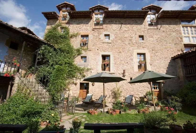 田舎風ホテル Posada La Trebede