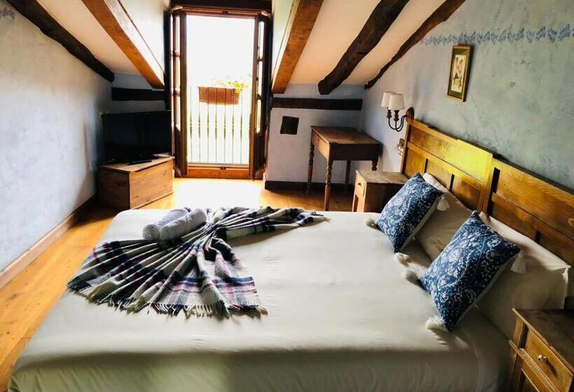 乡村酒店 Posada La Trebede