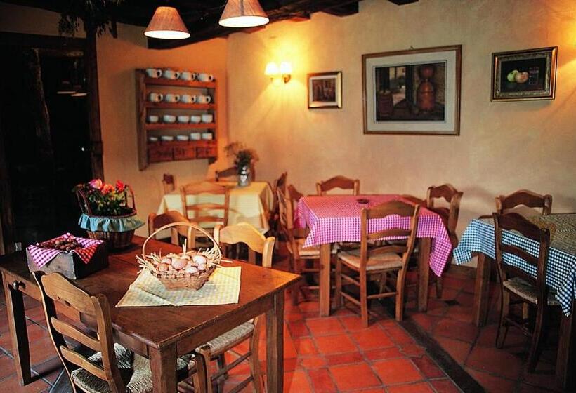 교외 호텔 Posada La Trebede